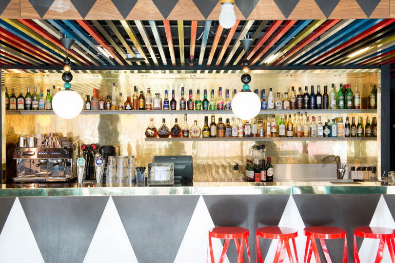 Lobby bar hotel Scandic Paasi Helsinki