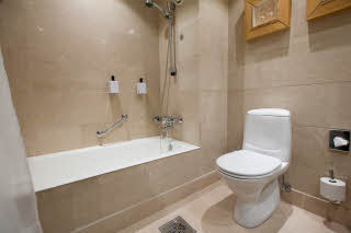 Superior Plus, bathroom