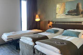 standard family room three at scandic sortland in norway