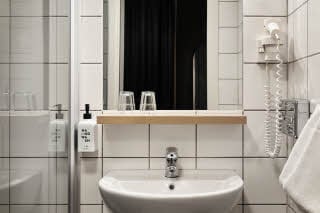 standard bathroom at scandic visby