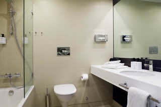 Scandic Aarhus, standard, bathroom, tub