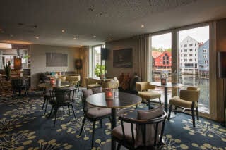 bar seating at scandic bakklandet