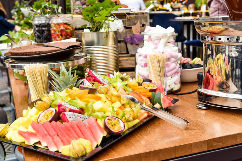 Brunch Fruit Scandic Triangeln Malmo