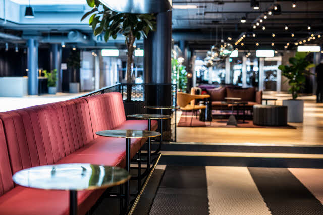 lobby seating area