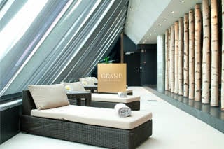 longe seating at Grand Hotel Oslo by Scandic
