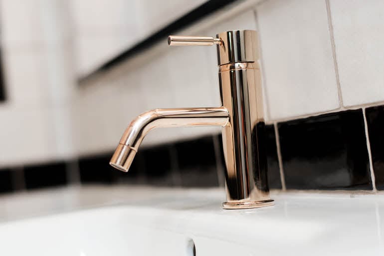 Rosetap in the bathroom Haymarket by Scandic