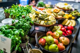 Breakfast buffet fruit Scandic Stortorget 