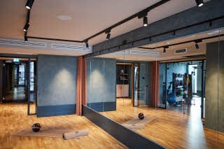 Gym mirror wall Scandic Frankfurt Hafenpark