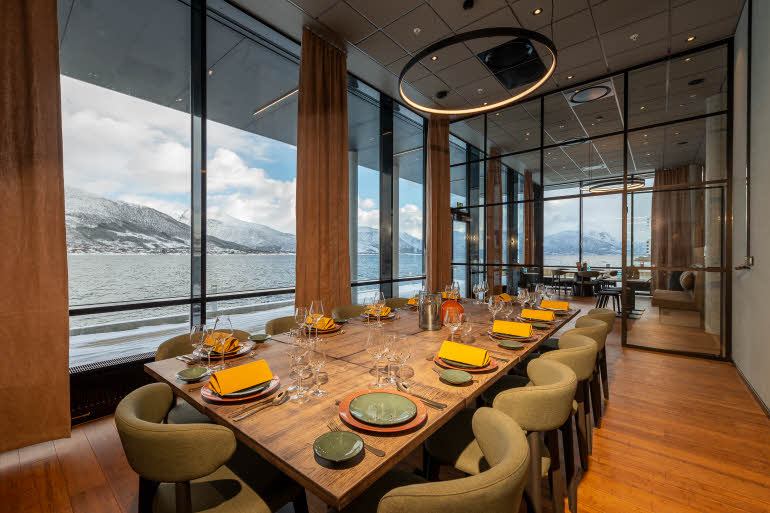 chambre separee in restaurant at scandic sortland