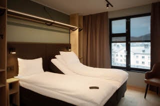 twin beds in room accessibility at scandic voss in norway