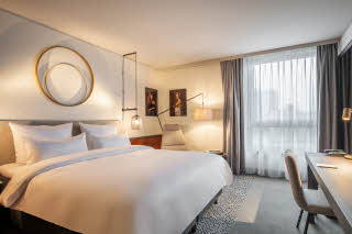 Standard room with courtyard view 