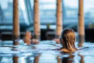 Women in Artesia Spa, Grand Hotel Oslo