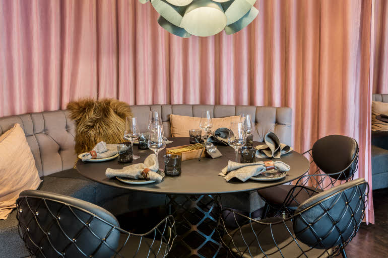 restaurant scandic simonkenttä hotel kamppi helsinki finland