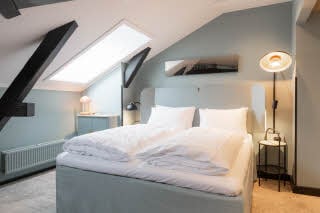 queen room at scandic oslo city in norway