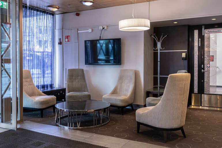 lobby in scandic kaisaniemi in helsinki