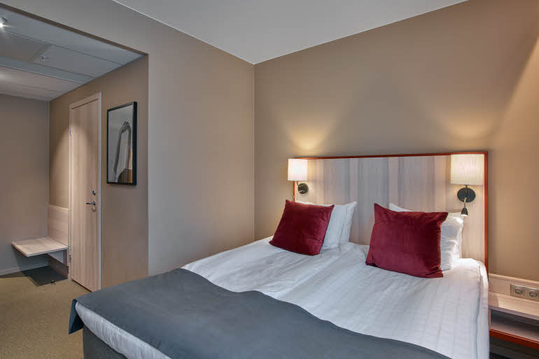 Standard room hotel Scandic Arlandastad in Stockholm