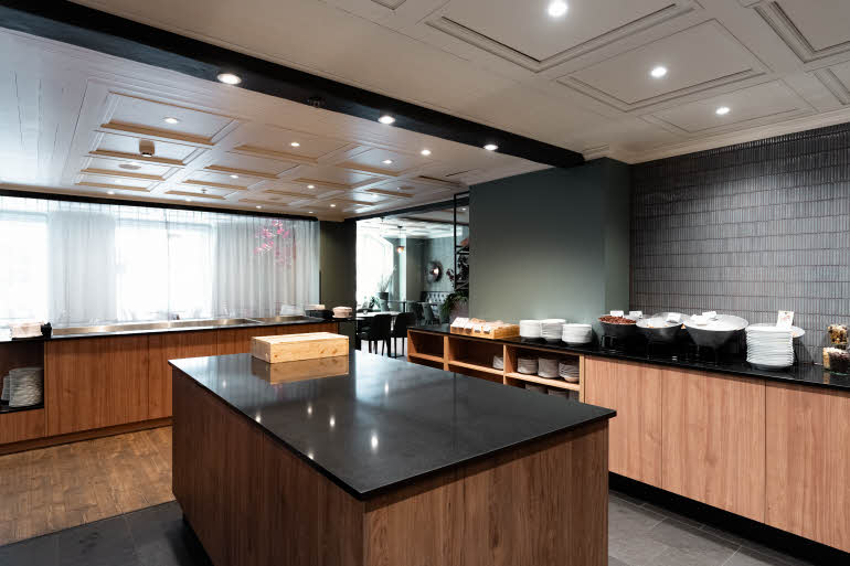 breakfast area at scandic oslo city in oslo