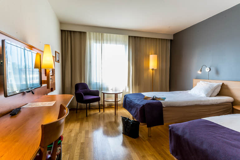 Overview of Standard Room Twin at Scandic Portalen