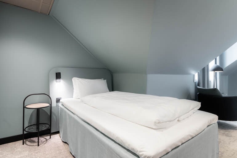 standard single room at scandic oslo city in norway