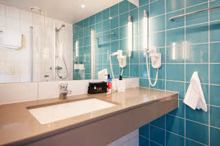 Scandic Kristiansand Bystranda, bathroom