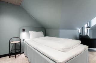 standard single room at scandic oslo city in norway