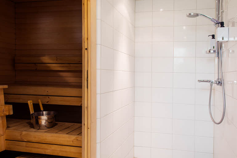superior sauna bathroom scandic polar rovaniemi